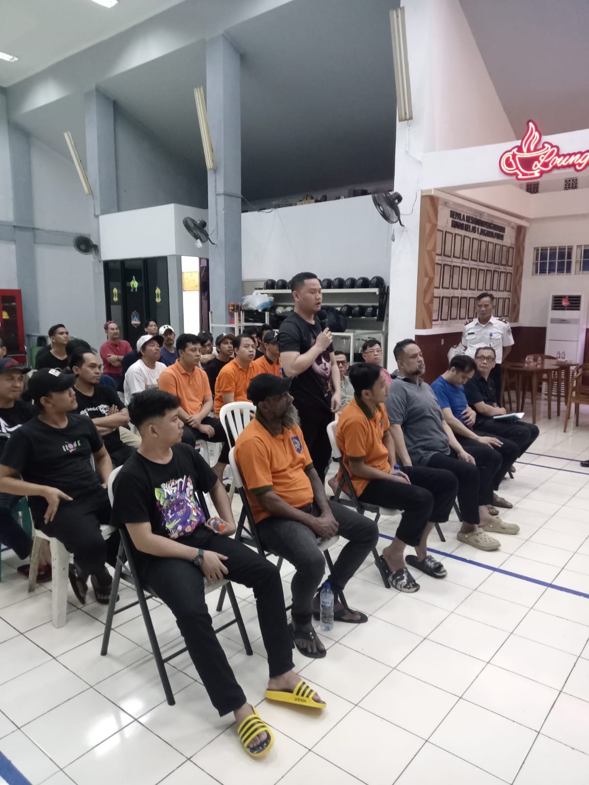 Dokumentasi sosialisasi SIMTELPAS — sesi tanya jawab